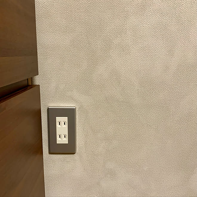 壁紙diy しっくりん コンセントカバーdiy コンセントカバー 建売 などのインテリア実例 21 09 12 23 03 52 Roomclip ルームクリップ