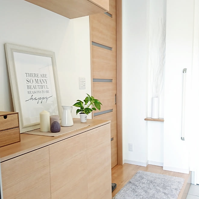 玄関/入り口/縦長のおうち/いつもいいねありがとうございます♡/建売だけどオシャレハウスを目指します！/ニトリ&hellip;などのインテリア実例