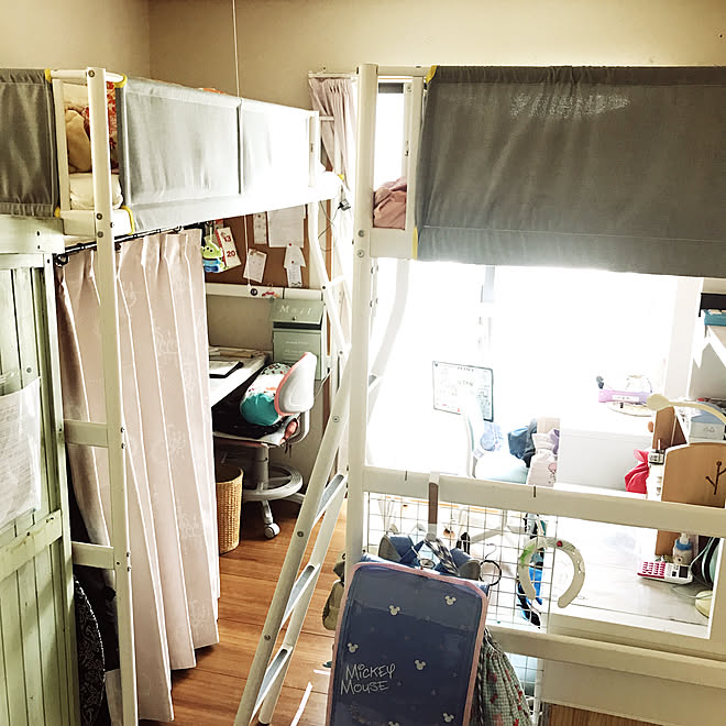 Ikeaの学習机 Ikeaのロフトベット もともと和室 六畳の部屋 子供部屋 などのインテリア実例 22 04 06 13 51 45 Roomclip ルームクリップ