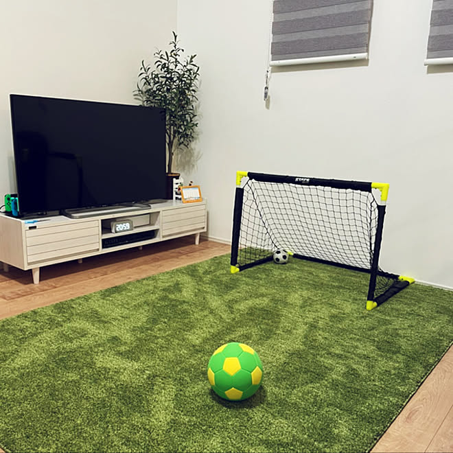 ラグを敷きました おニューのラグ クッションボール スポンジボール サッカー息子 などのインテリア実例 12 15 22 13 23 Roomclip ルームクリップ ラグを敷きました おニューのラグ クッションボール スポンジボール サッカー息子 などのインテリア実例 12 15 22 13 23 Roomclip ルームクリップ