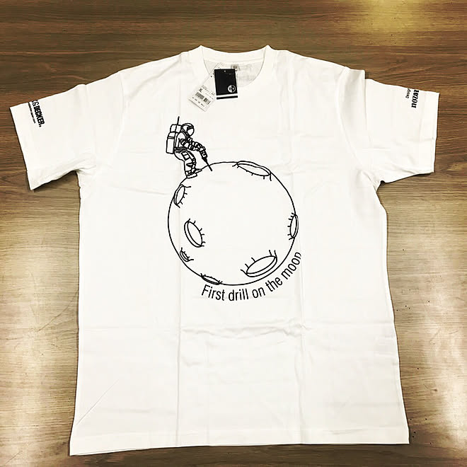 机 ブラデカプリント ムーンマン Uniqlo Tシャツ ユニクロコーデ などのインテリア実例 18 02 17 21 28 30 Roomclip ルームクリップ 机 ブラデカプリント ムーンマン Uniqlo Tシャツ ユニクロコーデ などのインテリア実例 18 02 17 21 28 30 Roomclip ルームクリップ