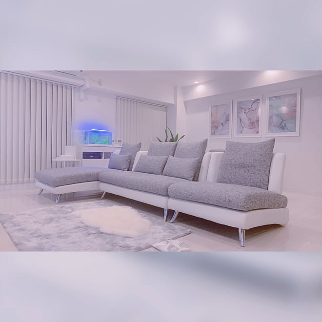 ホワイトインテリア グレー アルモニアソファー 白グレー シンプルインテリア などのインテリア実例 11 16 19 29 56 Roomclip ルームクリップ