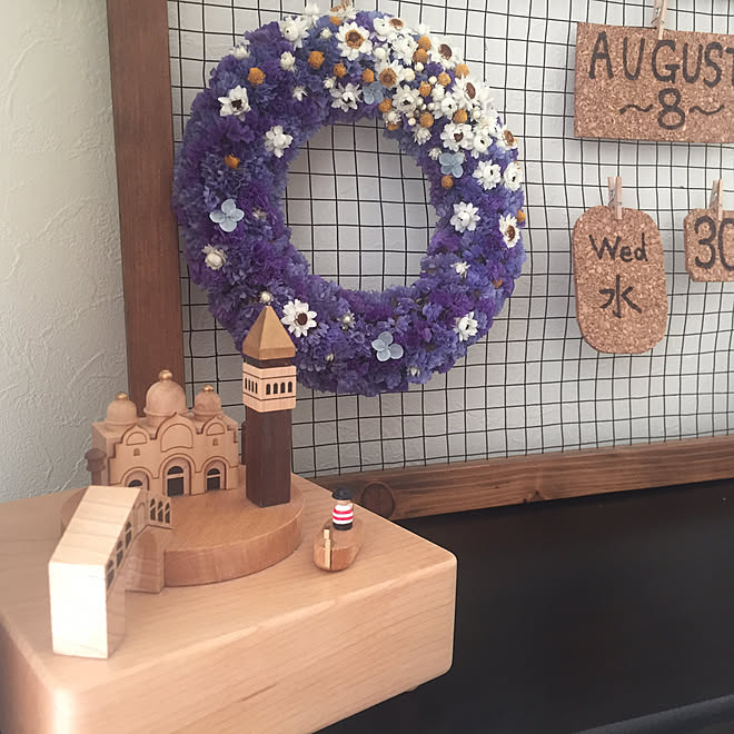 棚 万年カレンダー 手作り 可愛いリース お気に入り オルゴール のインテリア実例 17 08 30 10 29 38 Roomclip ルームクリップ