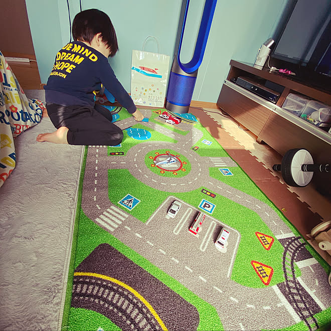 プレイマット 3歳児 息子用 リビングの一角 Ikeaラグ などのインテリア実例 22 02 11 13 52 09 Roomclip ルームクリップ プレイマット 3歳児 息子用 リビングの一角 Ikeaラグ などのインテリア実例 22 02 11 13 52 09 Roomclip ルームクリップ