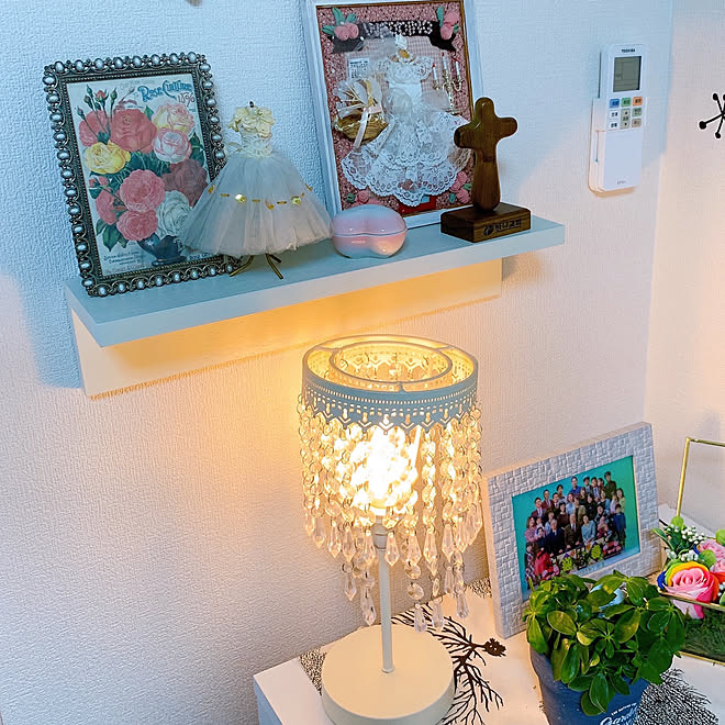 Buyma 間接照明 テーブルランプ 賃貸アパート 3dk ウォールシェルフ などのインテリア実例 21 11 04 09 33 41 Roomclip ルームクリップ