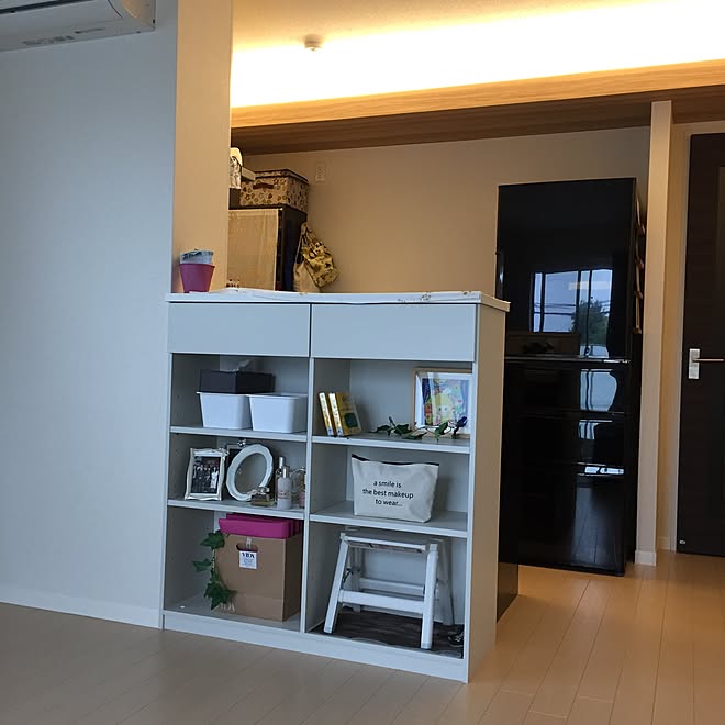 部屋全体 紙袋の収納 紙袋が捨てられない 紙袋に入れてみた 紙袋再利用 などのインテリア実例 17 06 21 13 52 47 Roomclip ルームクリップ