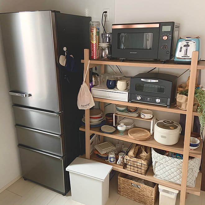 オープン収納 食器棚 冷蔵庫 キッチンのインテリア実例 07 09 11 03 04 Roomclip ルームクリップ