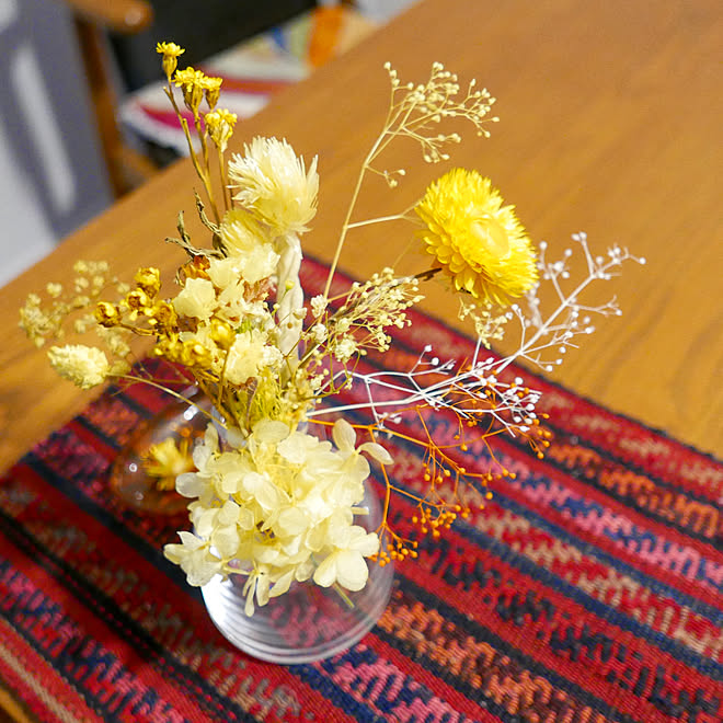 食卓に花を プリザーブドフラワー お花のある生活 お花のある暮らし ダイニングテーブル などのインテリア実例 19 09 01 12 58 18 Roomclip ルームクリップ