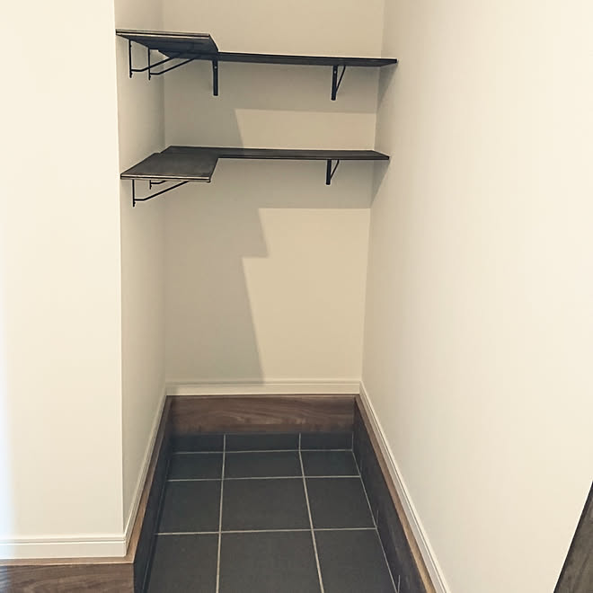 棚 玄関土間収納 棚diy ステイン塗装 強度が不安 などのインテリア実例 19 05 05 22 36 43 Roomclip ルームクリップ
