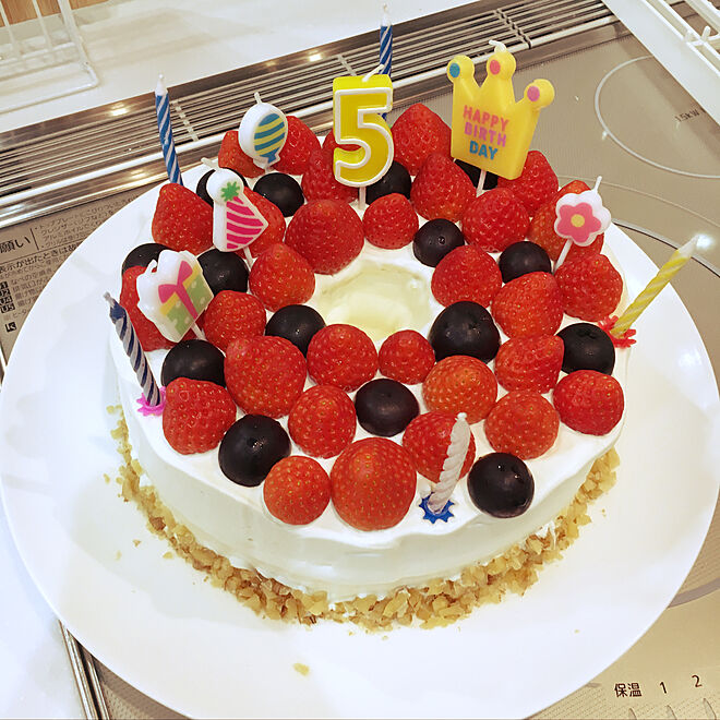 バースデーケーキ 誕生日 デコレーション ショートケーキ シフォンケーキ などのインテリア実例 18 05 10 07 11 40 Roomclip ルームクリップ