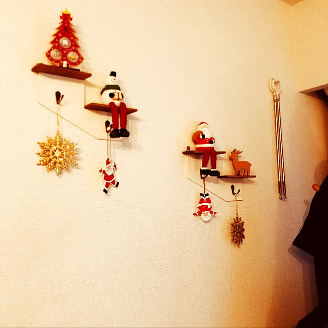 壁 天井 壁の飾り 同棲カップル 狭いけど諦めない クリスマスディスプレイ などのインテリア実例 18 12 25 17 55 25 Roomclip ルームクリップ