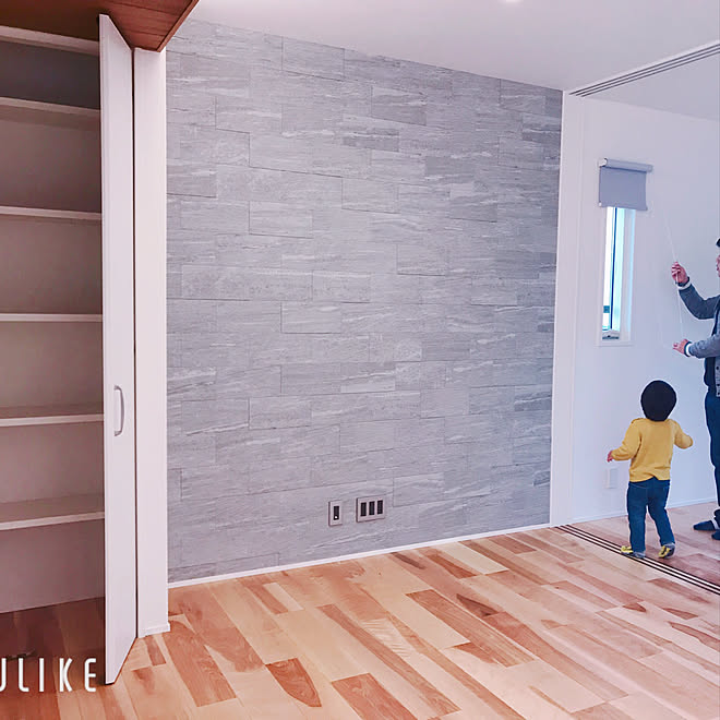 18帖 収納 エコカラット 積水ハウス 無垢フローリング などのインテリア実例 19 03 17 22 08 35 Roomclip ルームクリップ