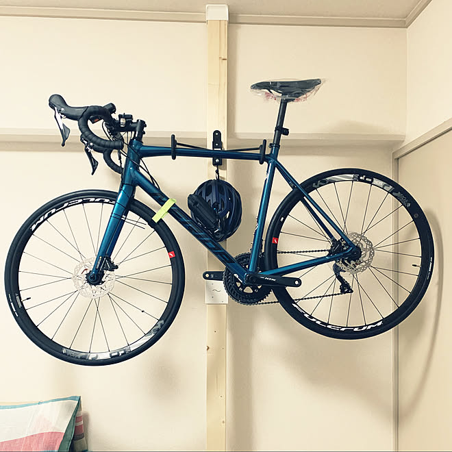 ロードバイク壁掛け ロードバイク室内保管 2 4 Diy 壁 天井のインテリア実例 11 03 00 19 40 Roomclip ルームクリップ