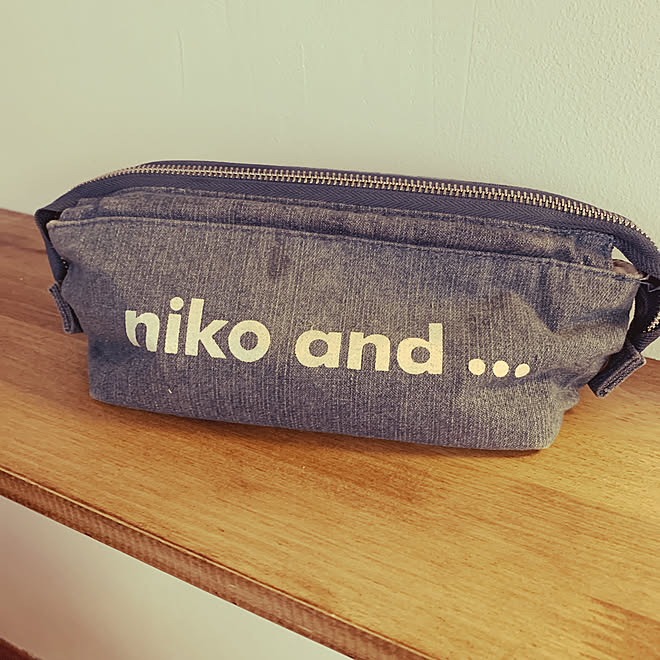 Niko And 筆箱 おうち撮影クエスト 建売住宅 漆喰壁diy などのインテリア実例 08 18 17 06 52 Roomclip ルームクリップ