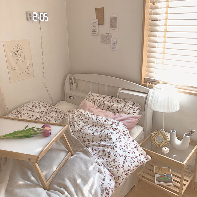 セグメントクロック Nina S Room 大学生の部屋 女の子の部屋 韓国雑貨 などのインテリア実例 12 27 49 52 Roomclip ルームクリップ