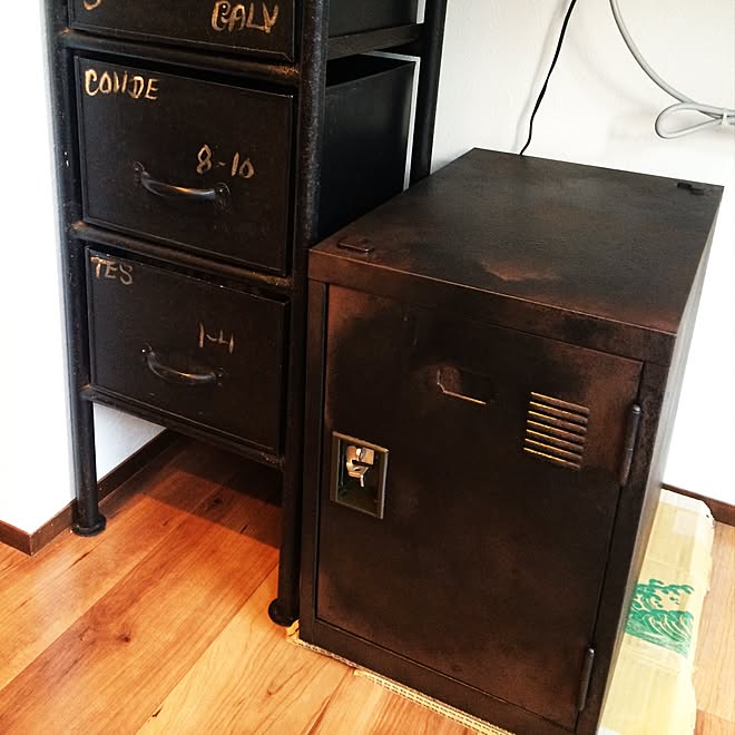 塗装 Diy キャビネット サビサビ エイジング塗装 などのインテリア実例 15 02 24 19 26 10 Roomclip ルームクリップ