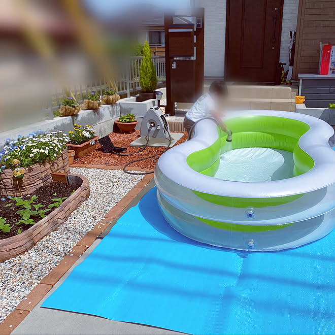 ビニールプール 水遊び プール 人工芝 Diy などのインテリア実例 21 05 04 11 15 24 Roomclip ルームクリップ
