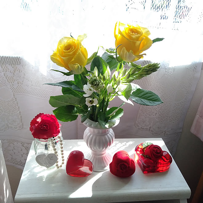 蠍座満月 スピリチュアル 満月 黄色の薔薇 ラブリー好き魔女より などのインテリア実例 21 04 27 08 23 59 Roomclip ルームクリップ