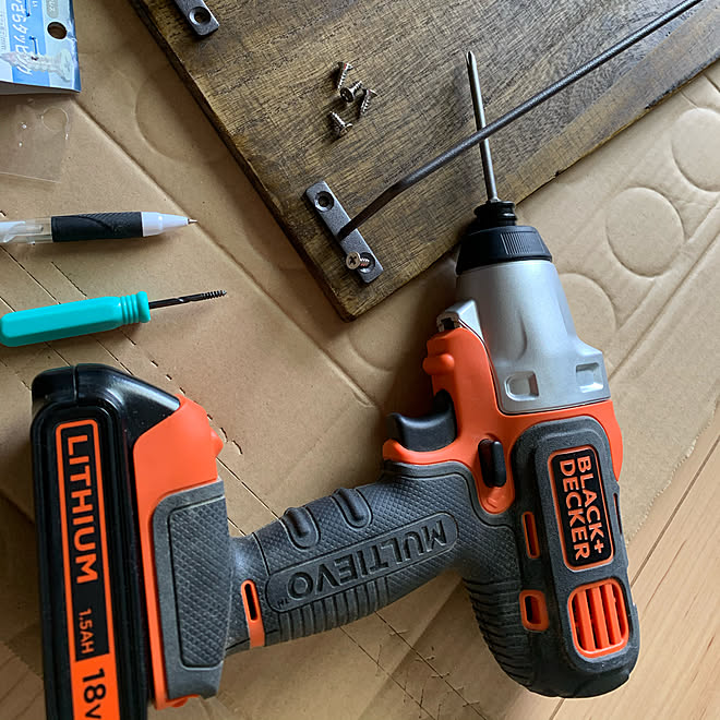 インパクトドライバー ブラックアンドデッカー 電動ドライバー おうち撮影クエスト 新オーク などのインテリア実例 08 22 22 42 12 Roomclip ルームクリップ