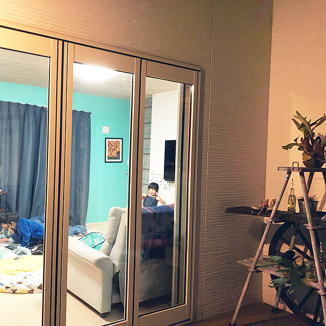 カーテン エメラルドグリーン 無印良品 リビング キッチン背面 などのインテリア実例 10 24 18 43 42 Roomclip ルームクリップ