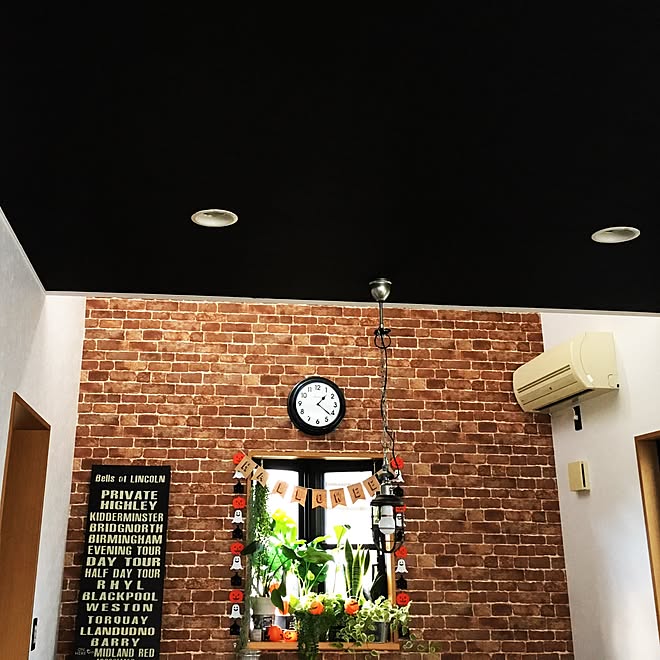 壁 天井 男前ナチュラル 吊り下げ照明 天井 黒 壁紙屋本舗 などのインテリア実例 16 10 29 13 25 57 Roomclip ルームクリップ