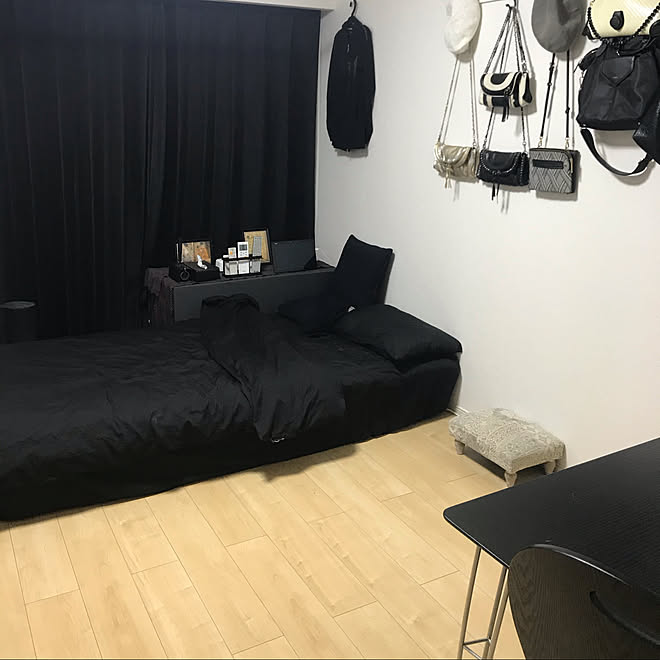 ベッド周り 1k 黒好き 一人暮らしのインテリア実例 06 01 17 11 29 Roomclip ルームクリップ ベッド周り 1k 黒好き 一人暮らしのインテリア実例 06 01 17 11 29 Roomclip ルームクリップ