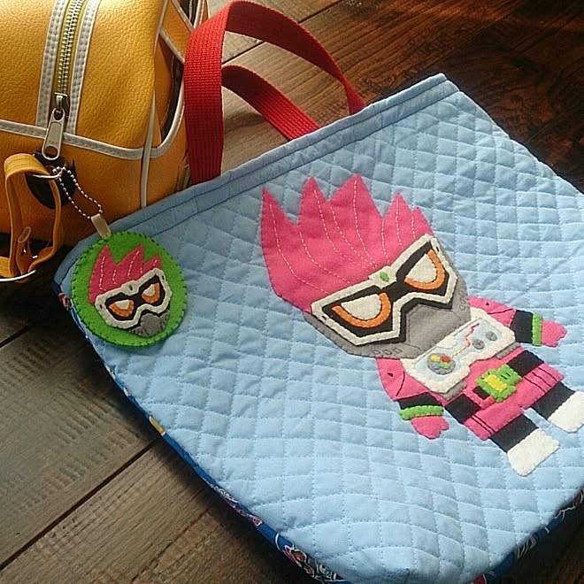 机 ハンドメイド 仮面ライダーエグゼイド 仮面ライダーのインテリア実例 16 12 03 22 05 17 Roomclip ルームクリップ