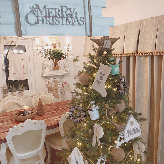 部屋全体 クリスマス おうち型オブジェ おうち型好き 手作り雑貨 などのインテリア実例 21 12 24 07 36 36 Roomclip ルームクリップ
