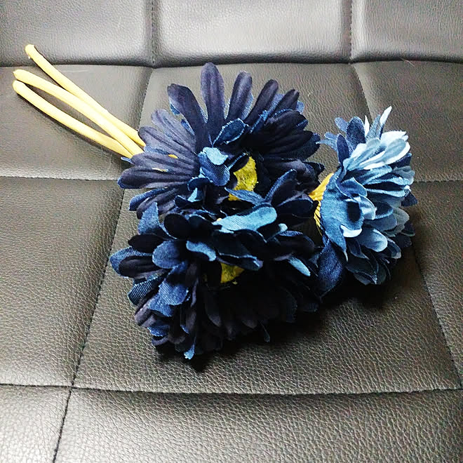 棚 セリア ガーベラ 100均 フェイクフラワーのインテリア実例 19 04 21 19 03 29 Roomclip ルームクリップ