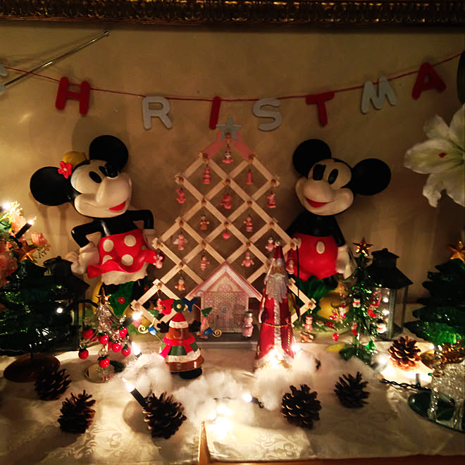 キラキラ クリスマス クリスマス飾り 木の家 玄関 入り口のインテリア実例 12 25 00 26 16 Roomclip ルームクリップ