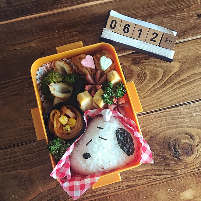 ダイソーカレンダー キャラ弁 お弁当 おかずカップ スキレット などのインテリア実例 06 12 16 28 40 Roomclip ルームクリップ