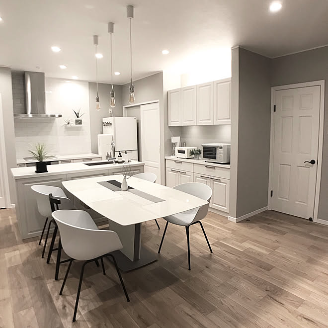 シンプルインテリア こどもと暮らす 注文住宅 モノトーン 海外風 などのインテリア実例 02 08 15 45 58 Roomclip ルームクリップ