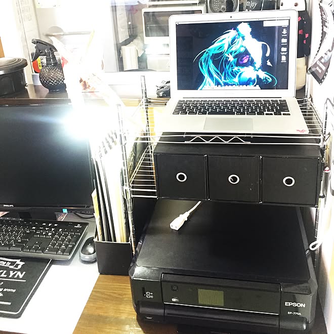 棚/MacBook Air/スチールラック/パソコン/白黒...などのインテリア実例 - 2016-03-04 14:43:44