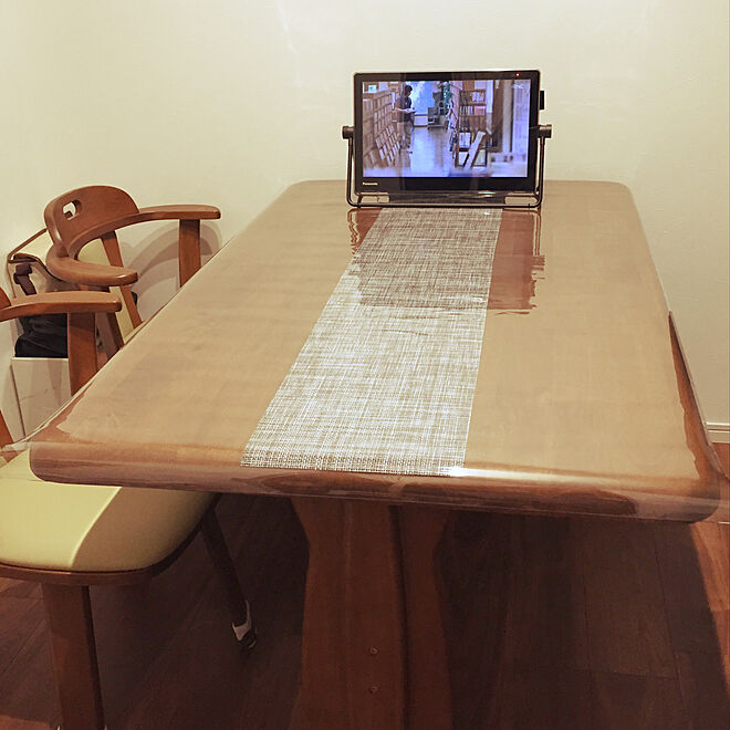 机 テーブルランナー テーブルマット ニトリ Daiso などのインテリア実例 18 08 03 21 21 11 Roomclip ルームクリップ