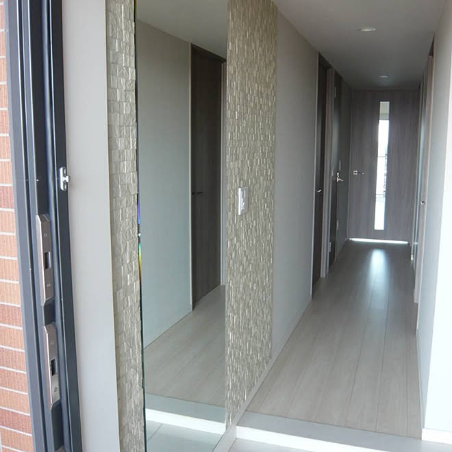 玄関 入り口 エコカラット 中古マンション リフォーム後 入居前記録のインテリア実例 05 31 09 45 43 Roomclip ルームクリップ 玄関 入り口 エコカラット 中古マンション リフォーム後 入居前記録のインテリア実例 05 31 09 45 43 Roomclip ルームクリップ