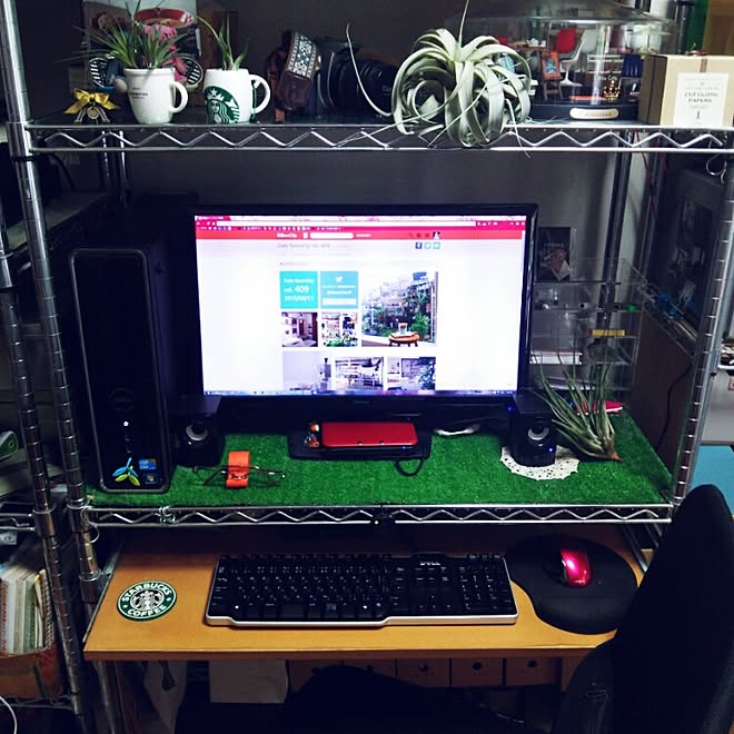 机 エアプランツ 観葉植物 Pcデスク周り スタバ などのインテリア実例 15 06 17 11 28 39 Roomclip ルームクリップ