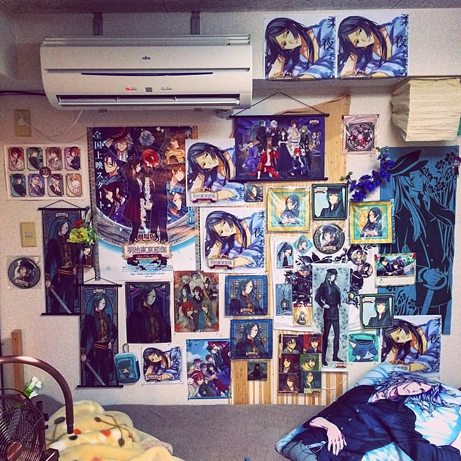 壁 天井 めいこい オタク オタク部屋 ポスターのインテリア実例 16 03 13 00 38 33 Roomclip ルームクリップ