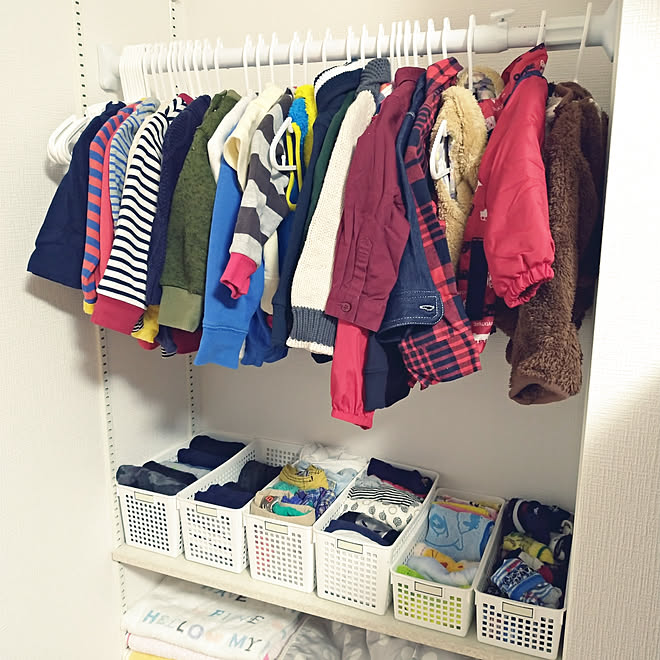 子供服収納 ダイソー 突っ張り棒 100均 見せる収納 などのインテリア実例 19 10 26 19 09 05 Roomclip ルームクリップ