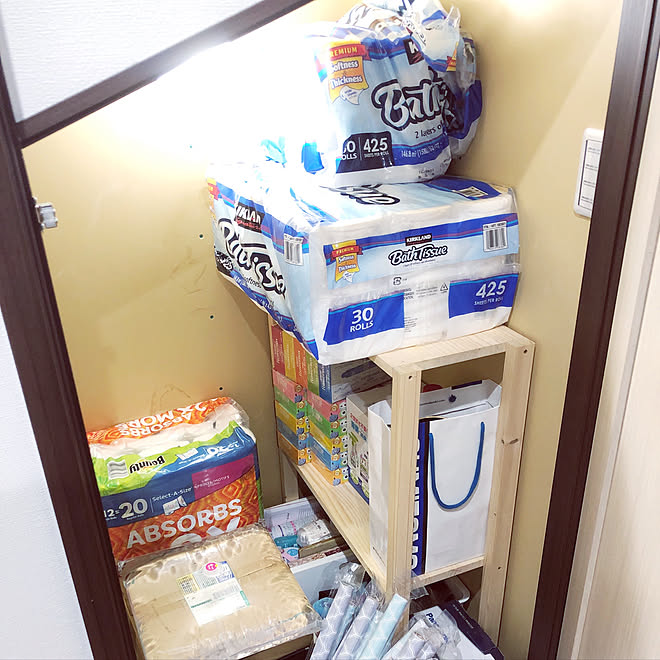 棚 コストコトイレットペーパー コストコ 階段下収納 収納ボックス などのインテリア実例 18 03 05 22 46 02 Roomclip ルームクリップ