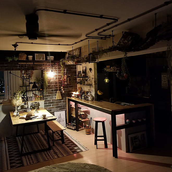 リビング インダストリアルインテリア 天井 Diy 間接照明 などのインテリア実例 19 03 06 22 42 15 Roomclip ルームクリップ リビング インダストリアルインテリア 天井 Diy 間接照明 などのインテリア実例 19 03 06 22 42 15 Roomclip ルームクリップ