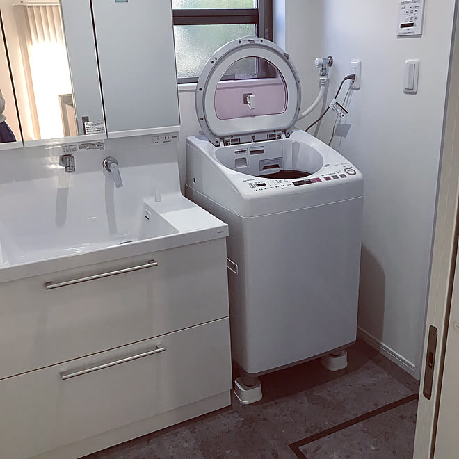 バス トイレ 洗濯機置き場 洗濯機 脱衣所のインテリア実例 18 10 09 09 24 42 Roomclip ルームクリップ