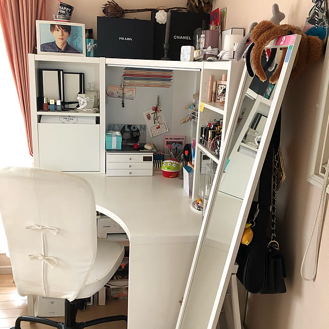 子供部屋 Ikeaの机 Ikeaの椅子 机 アクセサリーbox などのインテリア実例 10 03 14 21 06 Roomclip ルームクリップ