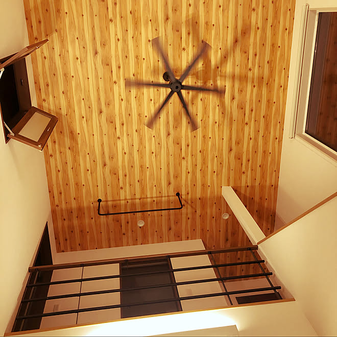 新築 木目調クロス こだわりポイント ナチュラル アクセントクロス などのインテリア実例 07 16 21 19 30 Roomclip ルームクリップ