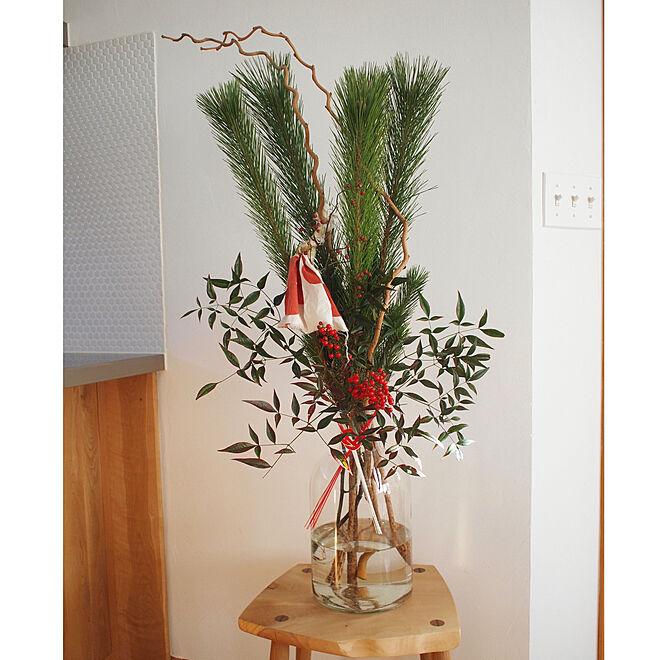 簡単アレンジ 松と南天 正月飾り お正月 植物のある暮らし などのインテリア実例 01 01 10 54 18 Roomclip ルームクリップ