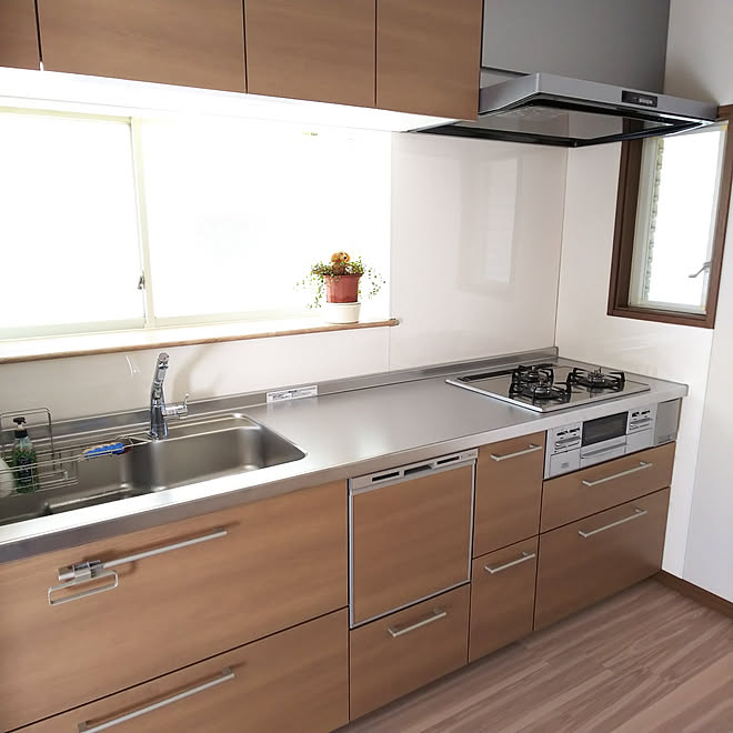 Totoミッテ モナミディアムウッド エンボス加工ステンレス 水ほうき水栓のインテリア実例 2020 10 02 11 36 53 Roomclip ルームクリップ