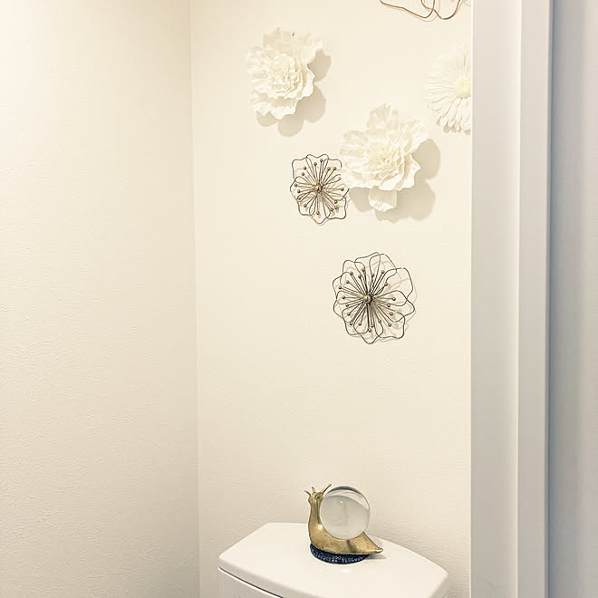 ワイヤーフラワー ウォールフラワー トイレインテリア オブジェ カタツムリ などのインテリア実例 10 24 14 39 17 Roomclip ルームクリップ