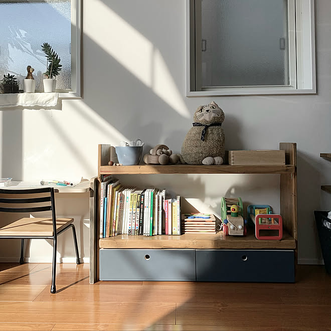 おもちゃ棚diy おもちゃ収納 キッズスペース ゆるdiy Diy などのインテリア実例 11 03 01 37 37 Roomclip ルームクリップ