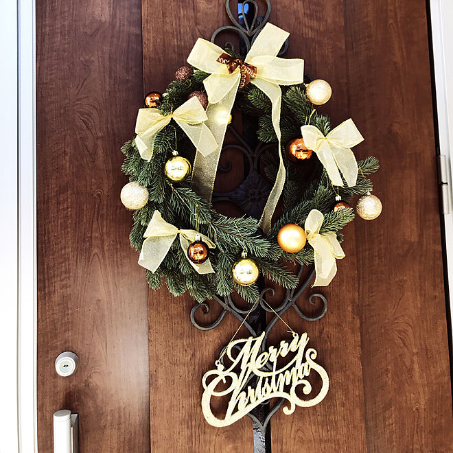 玄関 入り口 クリスマスリース Ikea クリスマス 飾り付け クリスマスのインテリア実例 18 11 14 13 28 34 Roomclip ルームクリップ