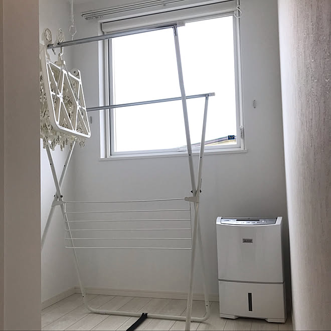 除湿機 サンルーム 部屋干しスペース メゾネットタイプ 新築アパート などのインテリア実例 07 09 13 53 52 Roomclip ルームクリップ 除湿機 サンルーム 部屋干しスペース メゾネットタイプ 新築アパート などのインテリア実例 07 09 13 53 52 Roomclip ルームクリップ