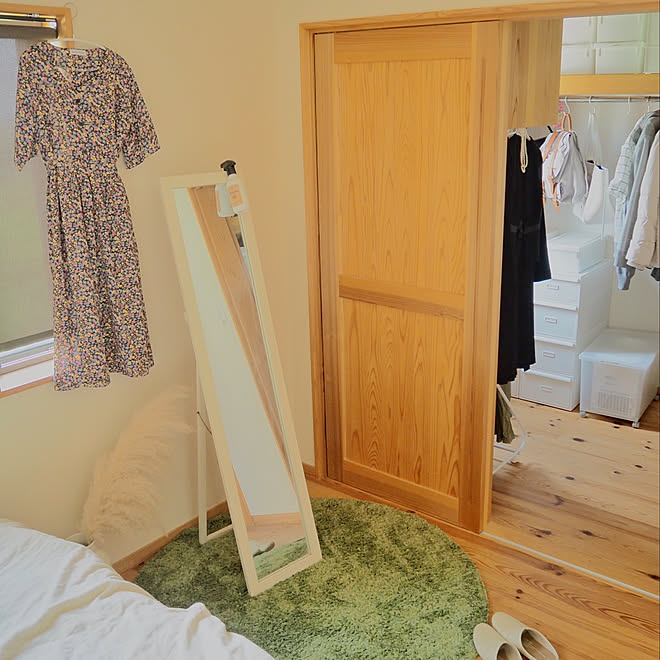 全身鏡 ウォークインクローゼット ラグ こどもと暮らす 休校中 などのインテリア実例 05 18 11 36 51 Roomclip ルームクリップ